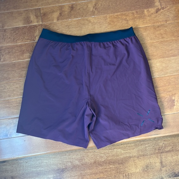 NWT Ten Thousand Maroon Interval Short (Liner) 7" Size Large & Extra Large - Picture 2 of 5